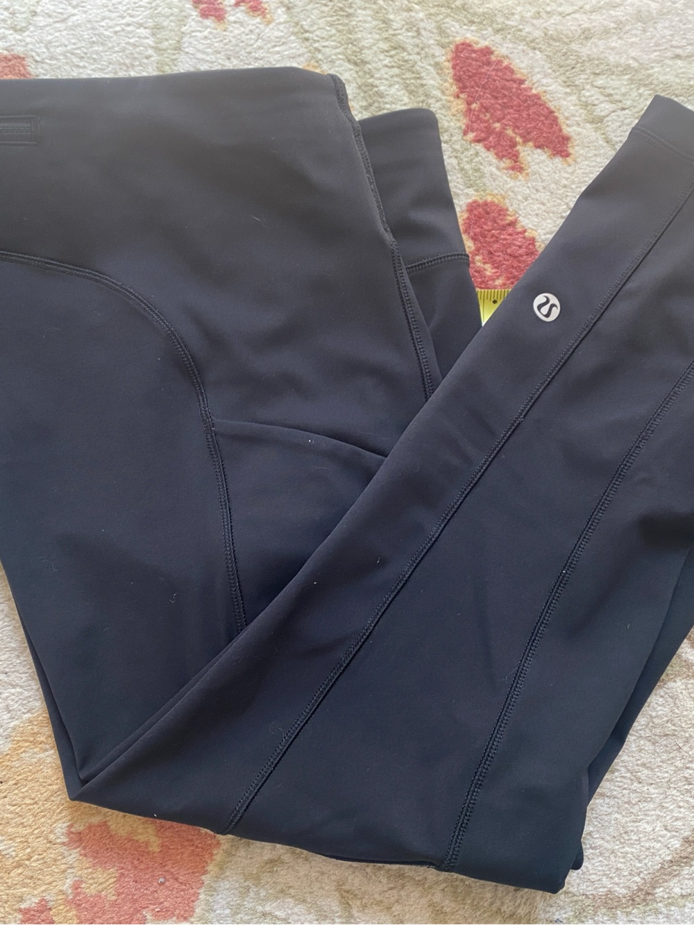 Size 6 lululemon athletica cropped Black Performance Leggings